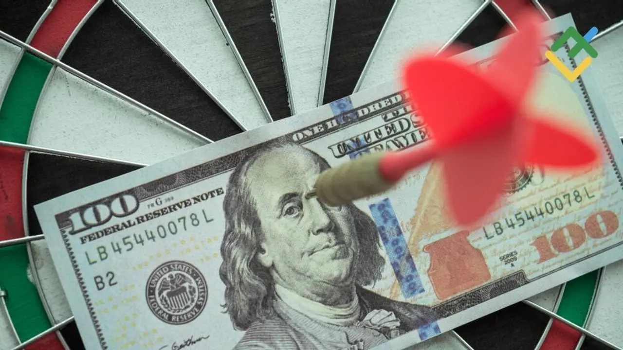 ارتفاع أسعار النفط يدفع الدولار الأمريكي لتحقيق مكاسب جديدة وسط توقعات مارس المقبل